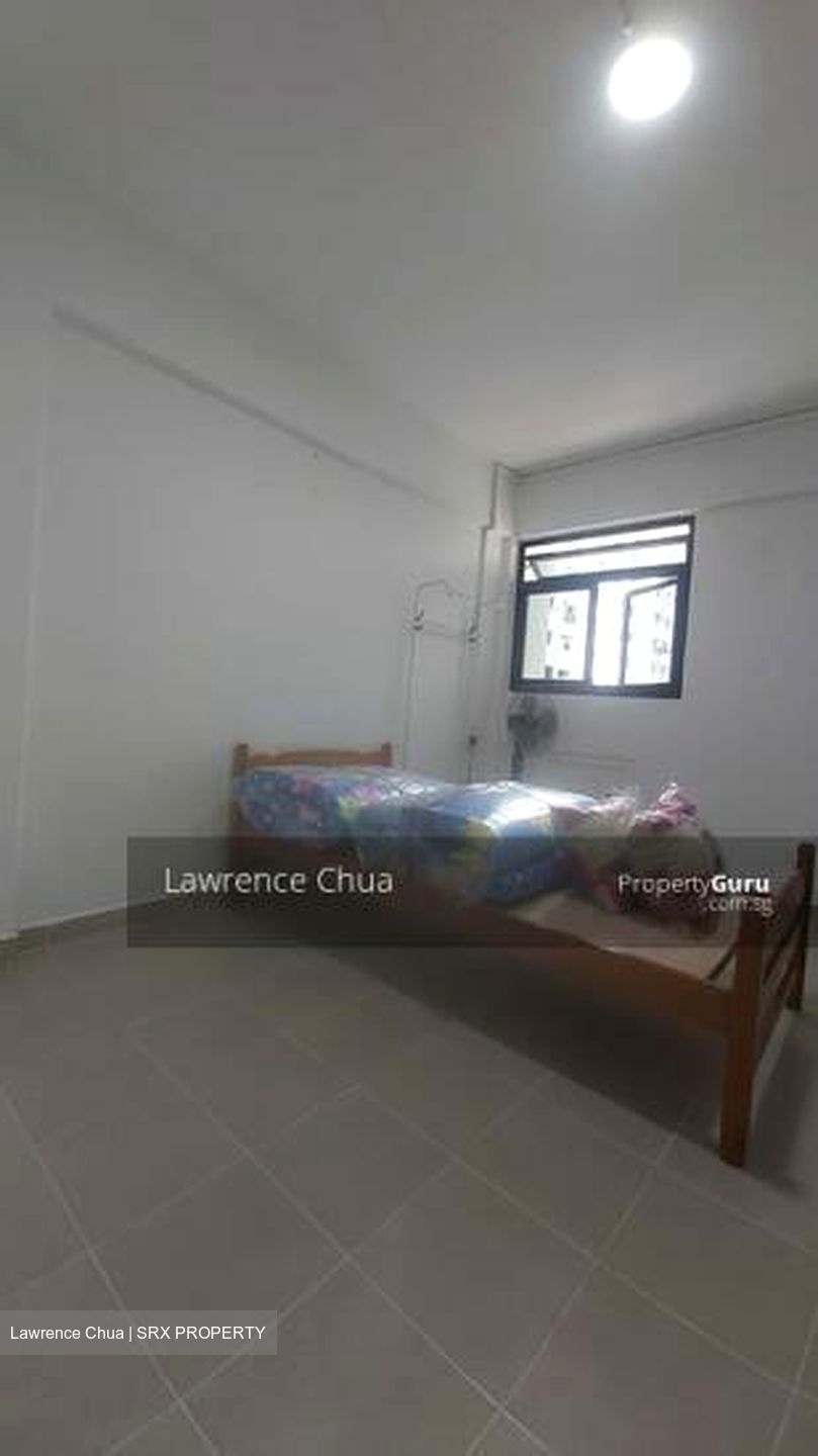 Hougang Avenue 4 (Hougang),  #460961081
